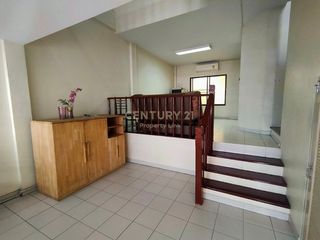 Reihenhaus zur Miete mit 3 Zimmer in Wang Thonglang, Bangkok