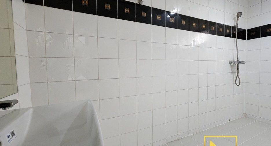 For rent 2 ベッドルーム condo in Watthana, Bangkok