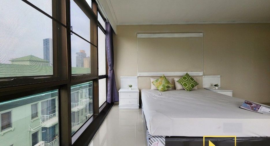 For rent 2 ベッドルーム condo in Watthana, Bangkok