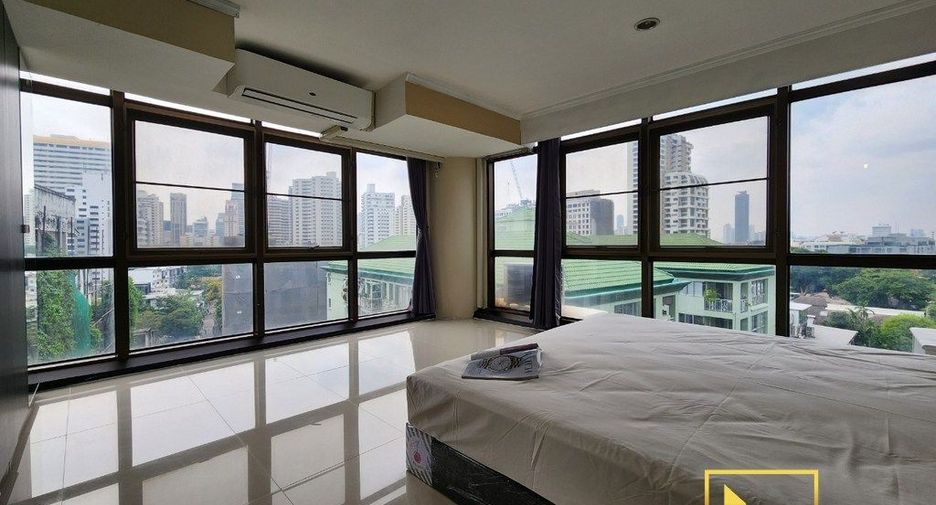 For rent 2 ベッドルーム condo in Watthana, Bangkok