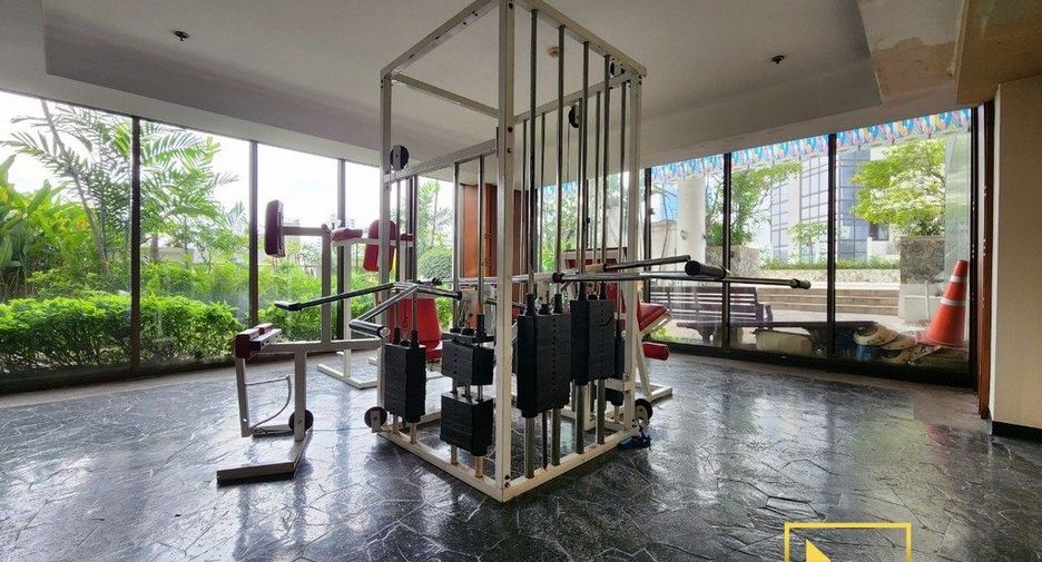 For rent 2 ベッドルーム condo in Watthana, Bangkok