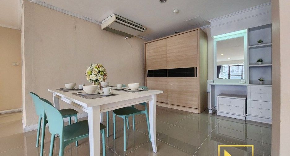 For rent 2 ベッドルーム condo in Watthana, Bangkok