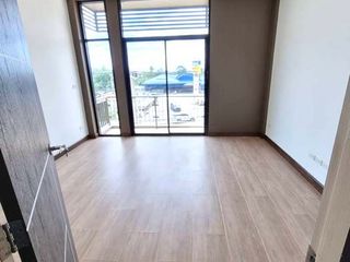 For sale 3 bedrooms retail Space in Hua Hin, Prachuap Khiri Khan