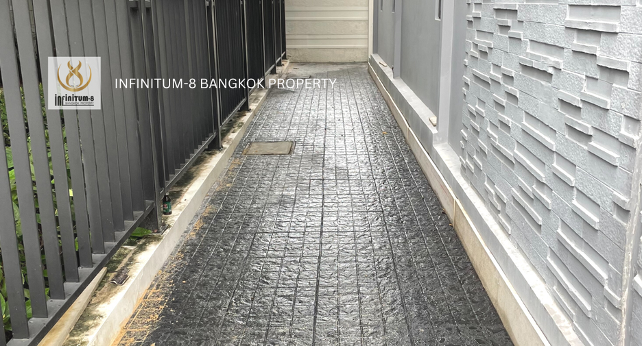 Local comercial en alquiler de 3 habitaciones en Bang Phli, Samut Prakan