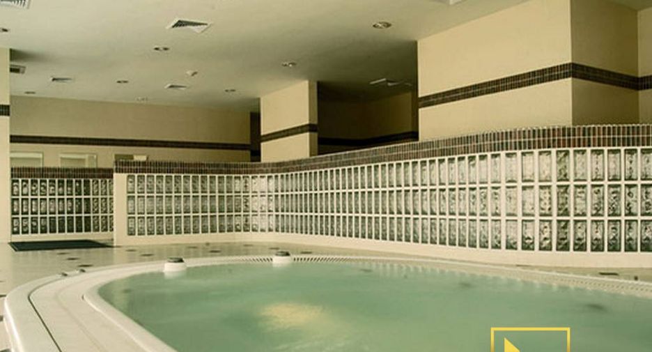 For rent 2 bedrooms condo in Ratchathewi, Bangkok