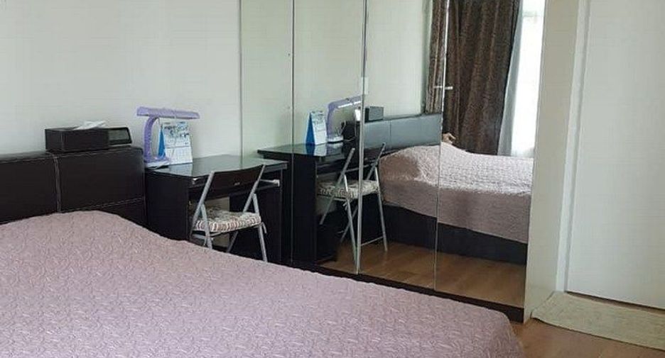 For rent 2 bedrooms condo in Ratchathewi, Bangkok
