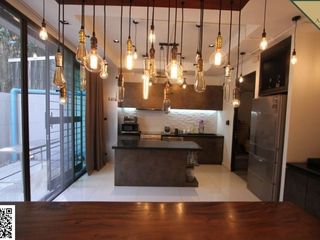 Продажа 2 спальни таунхаус в Щаттхана, Бангкок