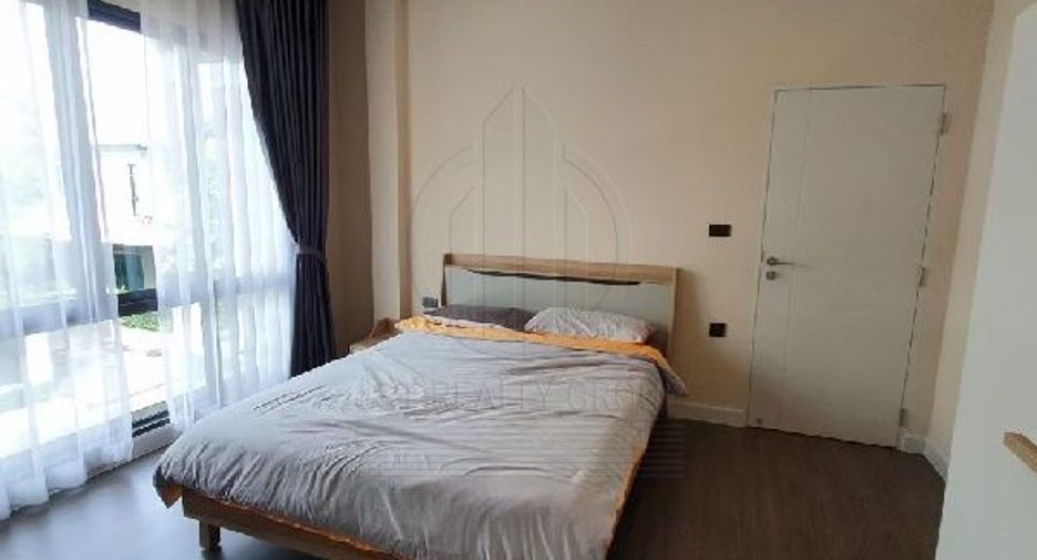 Аренда 3 спальни дом в Чатучак, Бангкок
