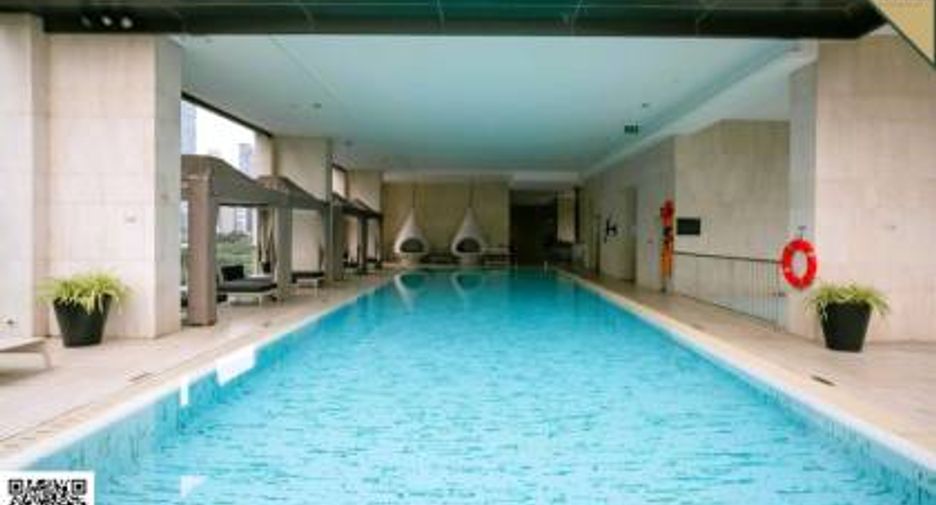 For rent and for sale 2 bedrooms condo in Pathum Wan, Bangkok