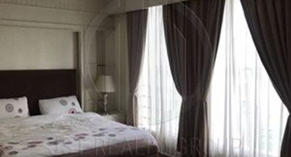 Casa adosada en venta de 4 habitaciones en Watthana, Bangkok
