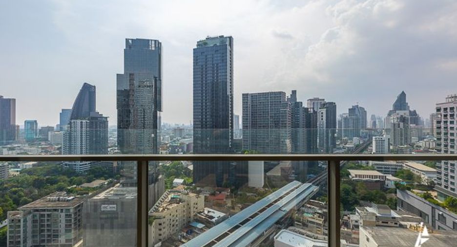 ขาย 2 ห้องนอน คอนโด ใน คลองเตย, กรุงเทพฯ