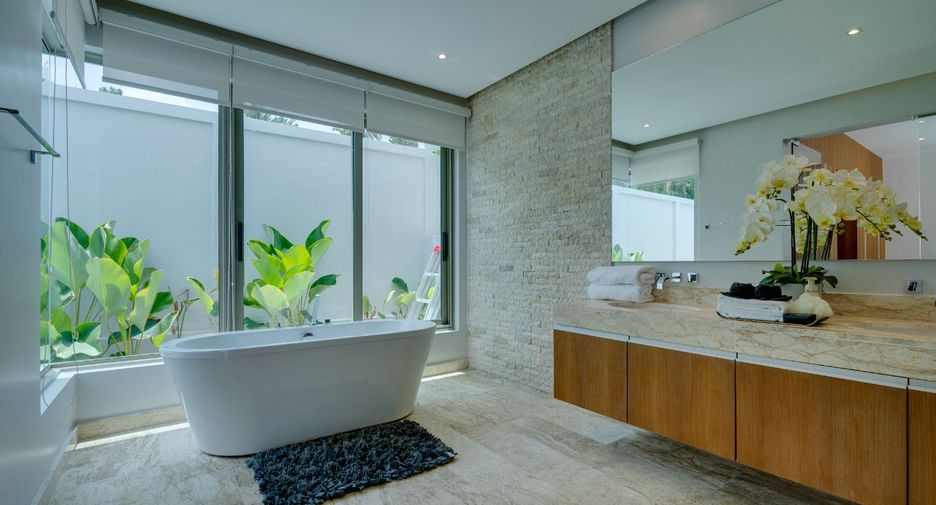 For sale 4 bedrooms villa in Thalang, Phuket