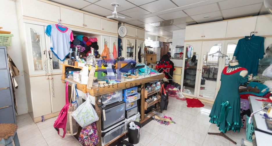 For sale 4 bed retail Space in Mueang Nonthaburi, Nonthaburi