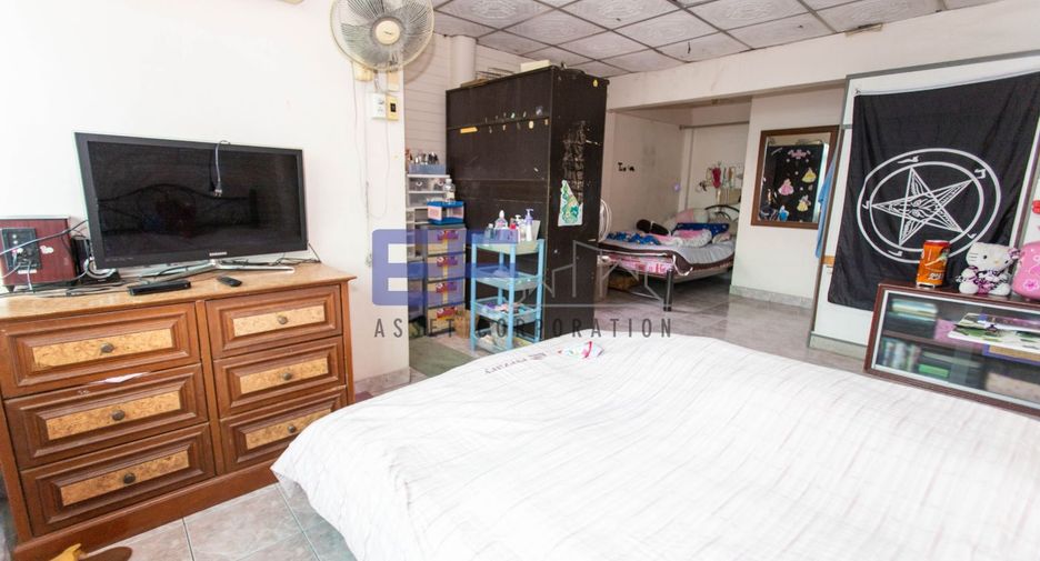 ขาย 4 เตียง พื้นที่ค้าปลีก ใน เมืองนนทบุรี, นนทบุรี