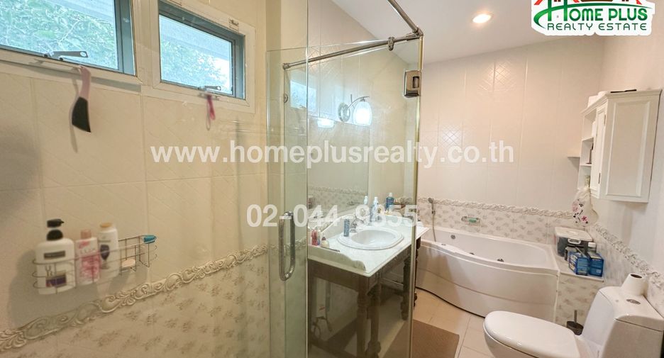 For sale 4 ベッドルーム house in Mueang Samut Prakan, Samut Prakan