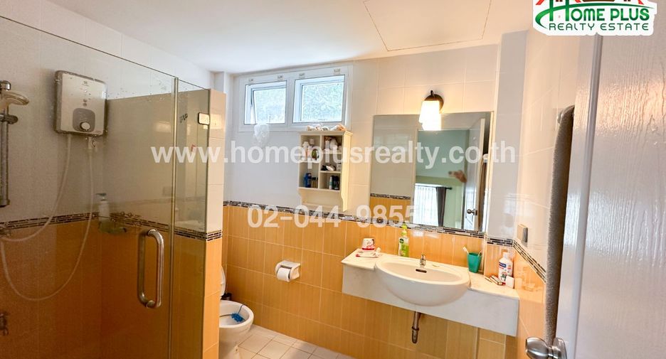 For sale 4 ベッドルーム house in Mueang Samut Prakan, Samut Prakan