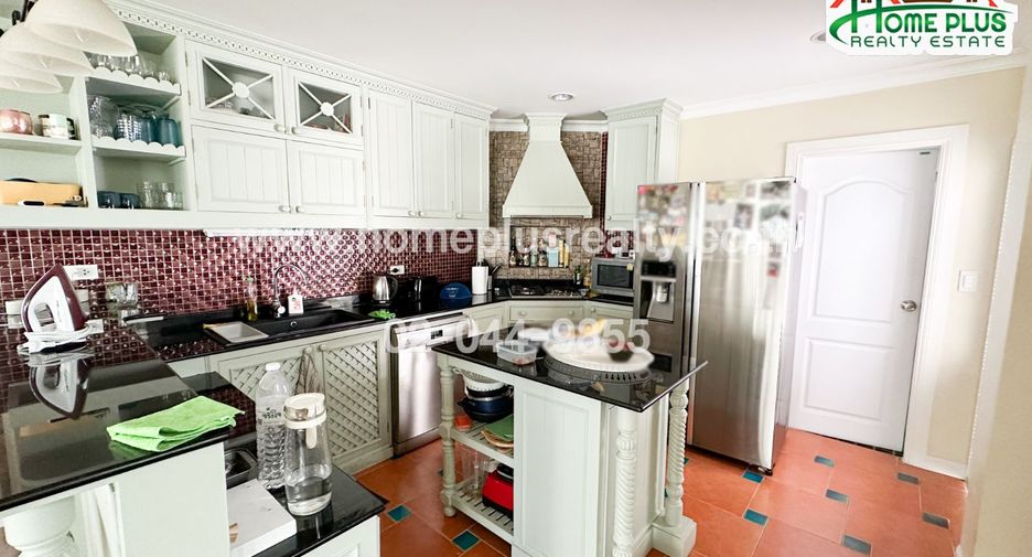 For sale 4 ベッドルーム house in Mueang Samut Prakan, Samut Prakan