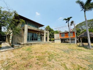 For rent and for sale 6 bed house in Taling Chan, Bangkok