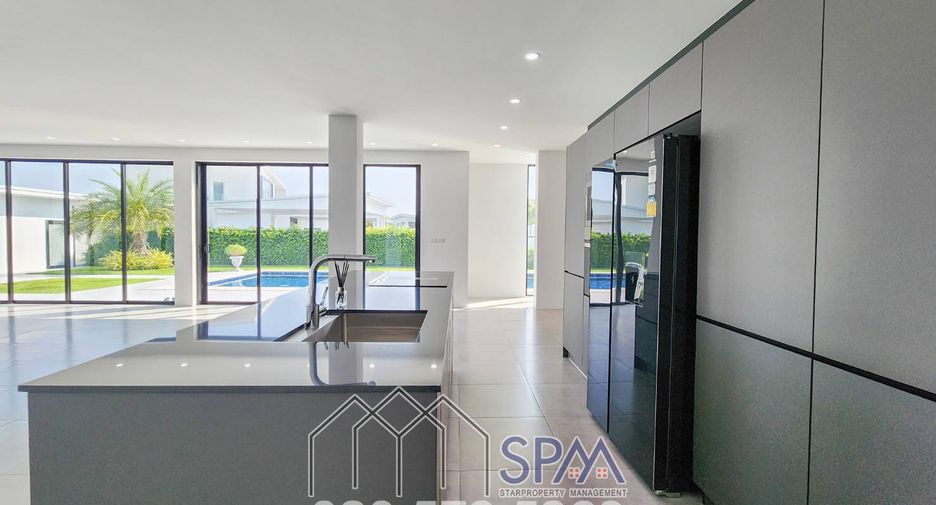 For sale 4 bedrooms villa in Cha Am, Phetchaburi