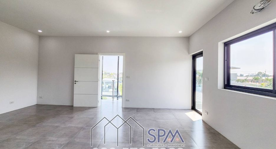 For sale 4 bedrooms villa in Cha Am, Phetchaburi