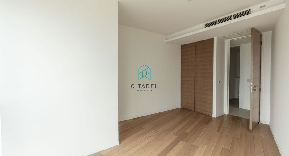 Продажа 3 спальни кондо в Сатхон, Бангкок