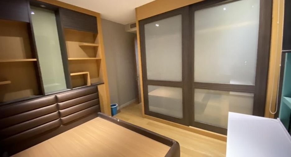 For sale 4 bedrooms condo in Bang Kho Laem, Bangkok