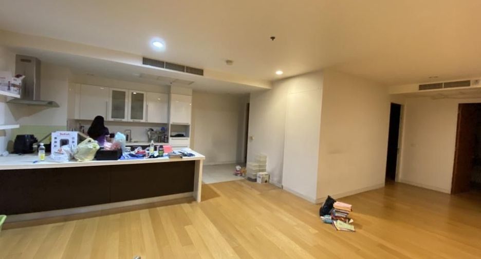For sale 4 bedrooms condo in Bang Kho Laem, Bangkok
