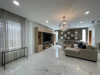 Villa zur Miete mit 5 Zimmer in Bang Lamung, Chonburi