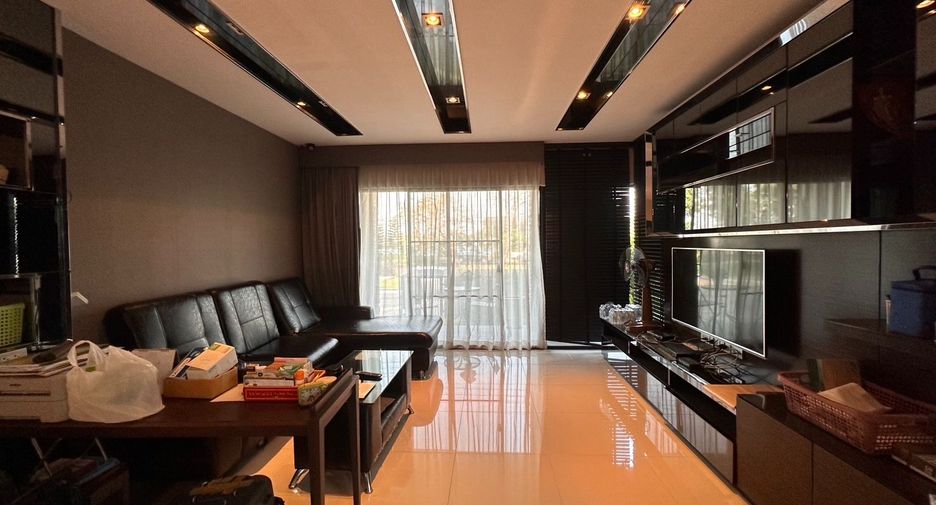 For sale and for rent 4 bed house in Bang Khun Thian, Bangkok