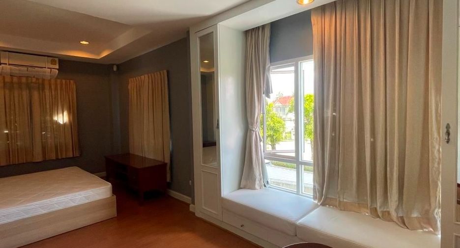 Casa en alquiler y en venta de 3 habitaciones en Lat Krabang, Bangkok