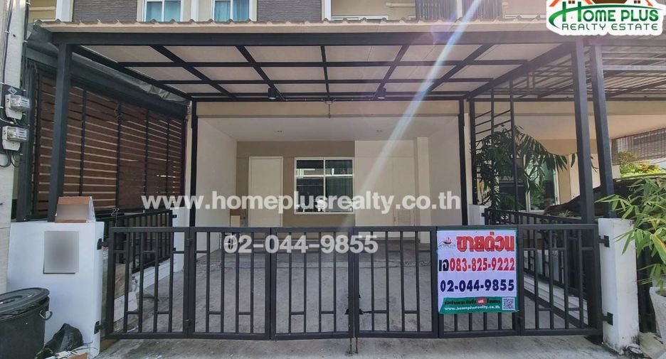 For sale 2 bedrooms townhouse in Mueang Pathum Thani, Pathum Thani