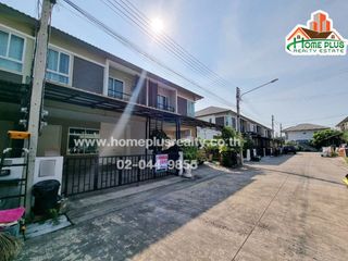 出售 2 卧室 联排别墅 在 Mueang Pathum Thani, Pathum Thani