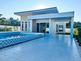 For sale 3 bedrooms villa in Cha Am, Phetchaburi