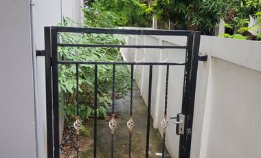 For rent and for sale 6 bedrooms retail Space in Mueang Uttaradit, Uttaradit