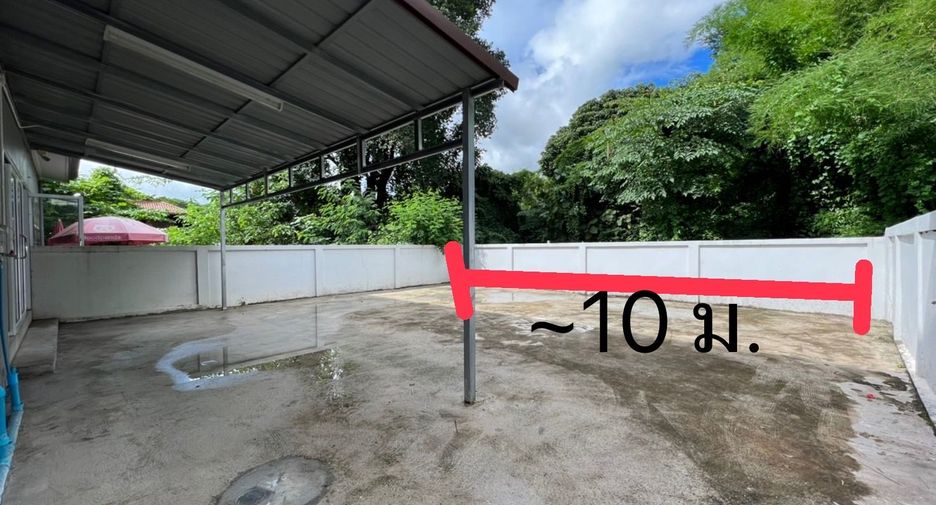 For rent そして for sale 6 Beds retail Space in Mueang Uttaradit, Uttaradit