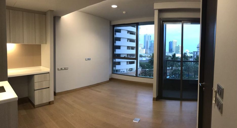 For rent and for sale 1 bed condo in Khlong Toei, Bangkok