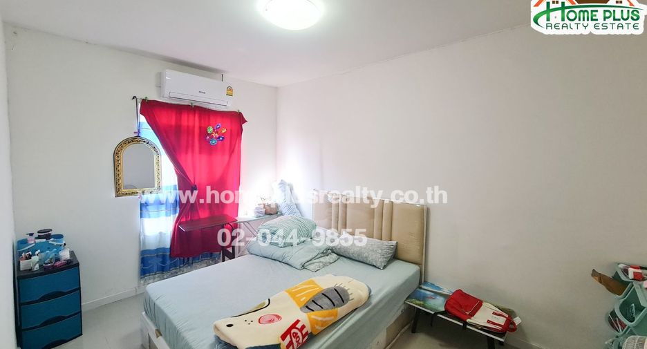 For sale 3 bedrooms townhouse in Mueang Pathum Thani, Pathum Thani