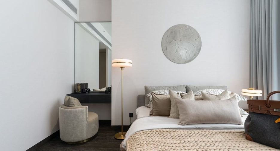 For rent 2 bedrooms condo in Sathon, Bangkok