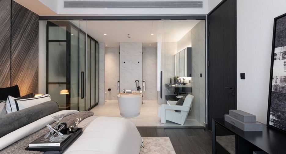 For rent 2 bedrooms condo in Sathon, Bangkok
