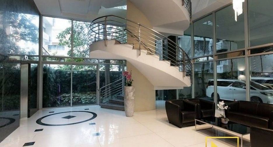 Apartamento en alquiler de 4 habitaciones en Watthana, Bangkok
