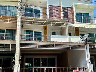 For sale 4 Beds townhouse in South Pattaya, Pattaya