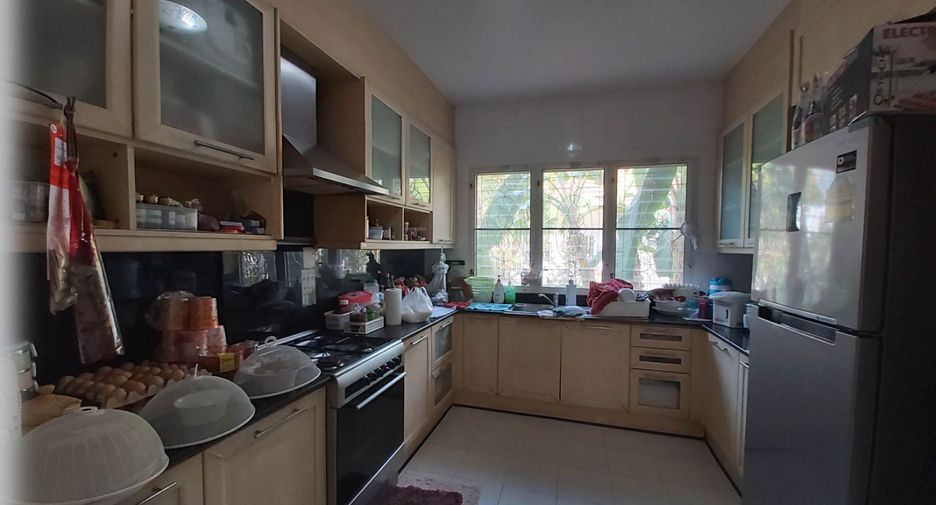 For sale 4 bedrooms house in Nong Chok, Bangkok
