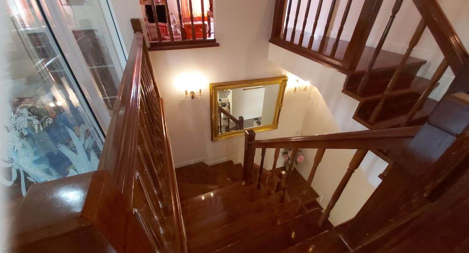For sale 4 bedrooms house in Nong Chok, Bangkok