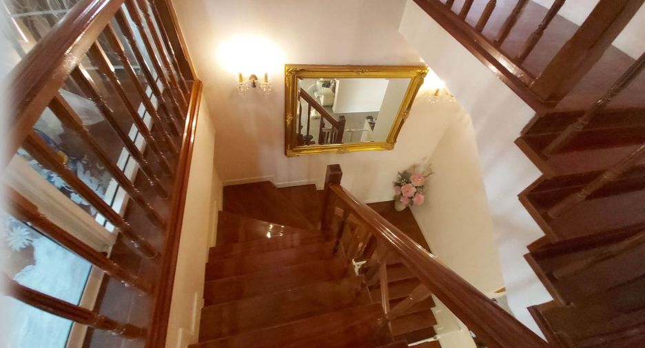 For sale 4 bedrooms house in Nong Chok, Bangkok