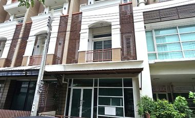 For sale 4 Beds retail Space in Bueng Kum, Bangkok