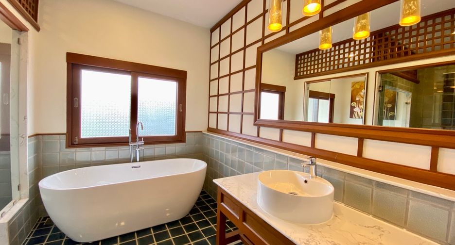For rent and for sale 4 bedrooms house in Saraphi, Chiang Mai