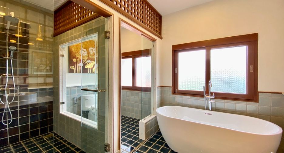 For rent and for sale 4 bedrooms house in Saraphi, Chiang Mai