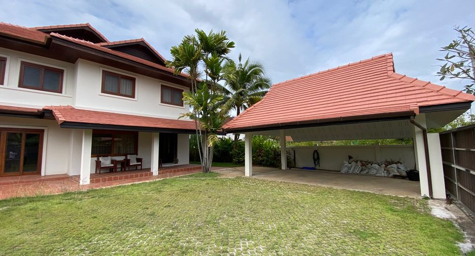 For rent and for sale 4 bedrooms house in Saraphi, Chiang Mai