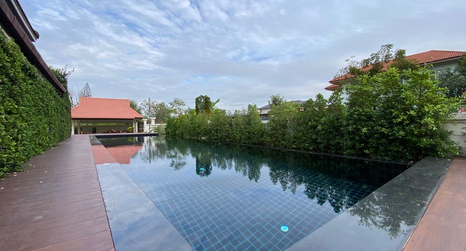 For rent and for sale 4 bedrooms house in Saraphi, Chiang Mai