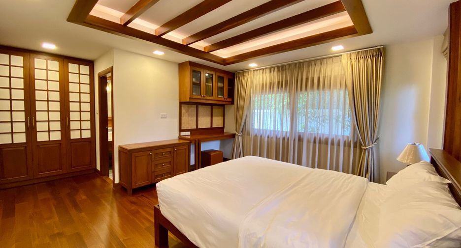 For rent and for sale 4 bedrooms house in Saraphi, Chiang Mai